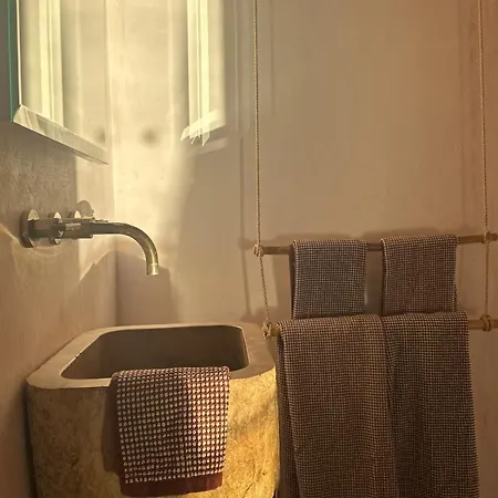 Caso No Campo - Stunning By The Sea